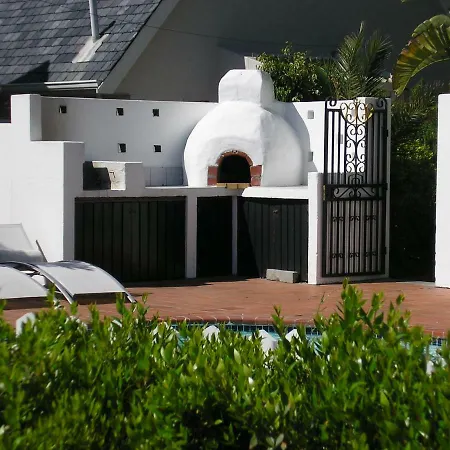 Lagoon Lodge-3
